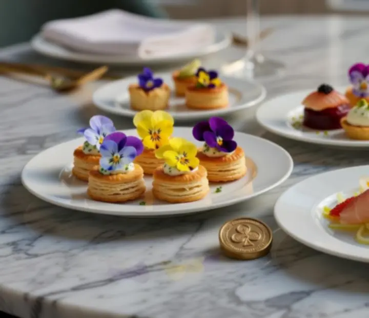 Rzemieślnicze przystawki i amuse-bouche w eleganckiej oprawie